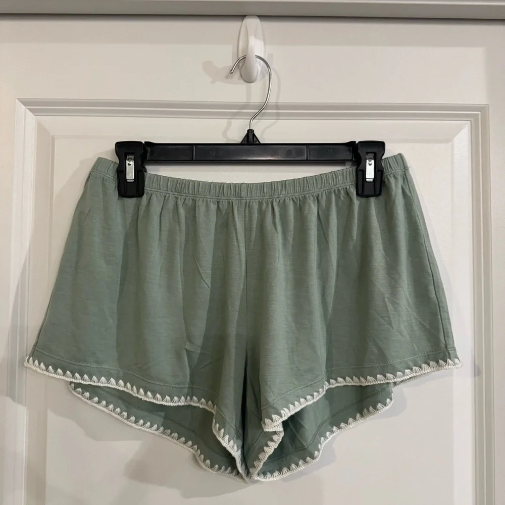Eberjey Frida Tencel Modal Whipstitch Shortie PJ Pajamas in Eucalyptus Ivory - Picture 2 of 9